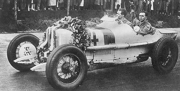 FOTO: En 1926, Caracciola gana el GP de Alemania en Avus frente a 230 mil personas 