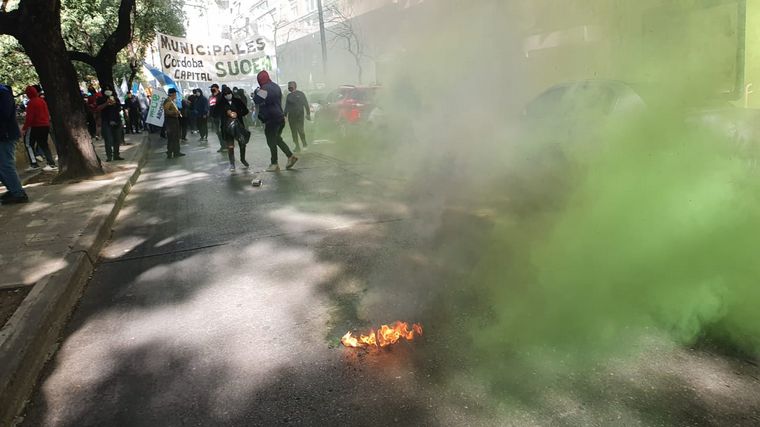FOTO: Tensión por la marcha del Suoem en Córdoba.