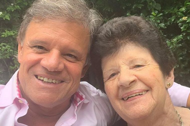 Quique Sacco y su madre dieron positivo de Covid-19.
