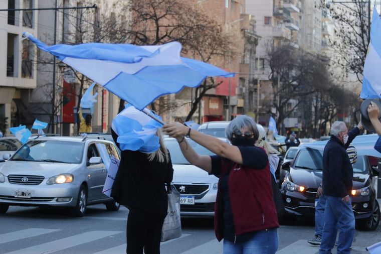 FOTO: Banderazo contra la expropiación de Vicentin en Córdoba