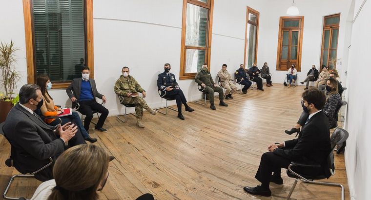 Parana suspende las últimas actividades habilitadas.