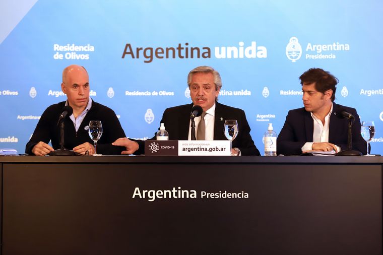 Fernández no descarta que el Área Metropolitana de Buenos Aires regrese a fase 1.