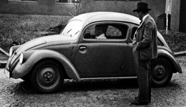 FOTO: El AU y el Mercedes: Caracciola venció a Rosemeyer por 7/10 de segundo en 1937 