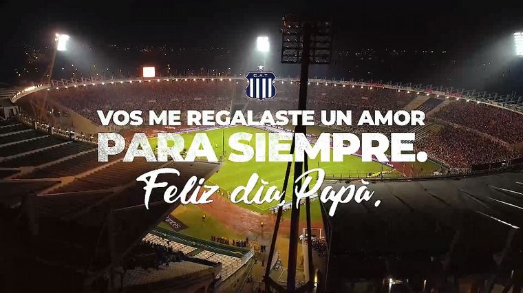 Talleres hizo un video para saludar a los padres en su día.