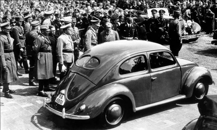 FOTO: Las primeras unidades del Volkswagen, antes de que la fábrica esté lista