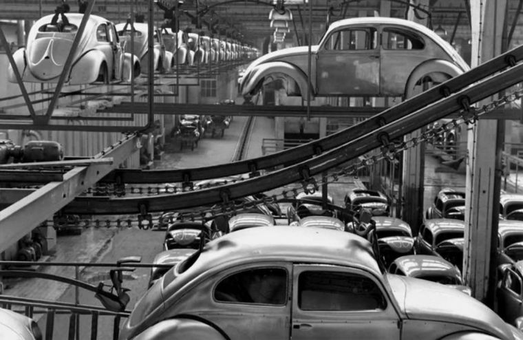 Para diseñar el armado de su planta, Porsche visitó Ford Motor Company en EE.UU.