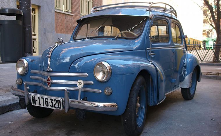 El Renault 4/4 es el diseño con el que Porsche pagó su libertad a los franceses
