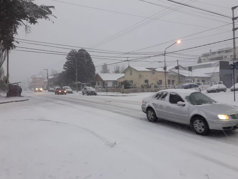 Copiosa nevada en Bariloche.