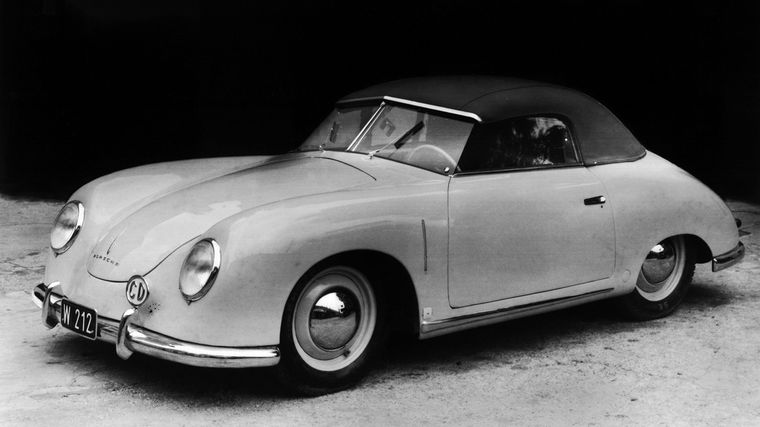 El '356' cabriolet destilaba clase manteniendo el espíritu deportivo