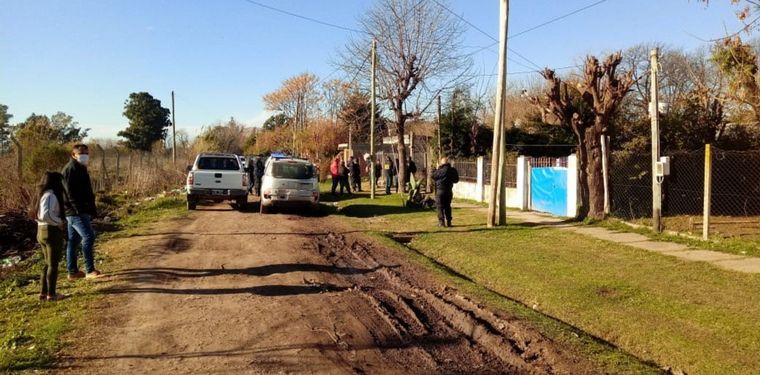 Aparentemente, la mujer habría sido estrangulada con prendas de vestir.
