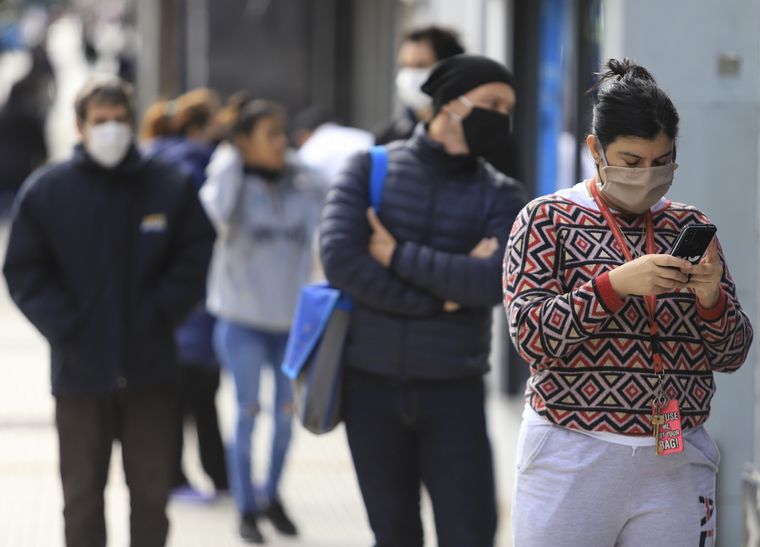 Los beneficiarios del IFE no podrán comprar dólares (Foto: Archivo)