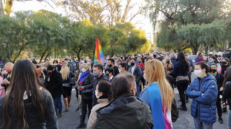 FOTO: Bandera LGBT en Parque Sarmiento