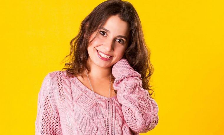 Nadia Zelnick trabaja desde la comodidad de su hogar.