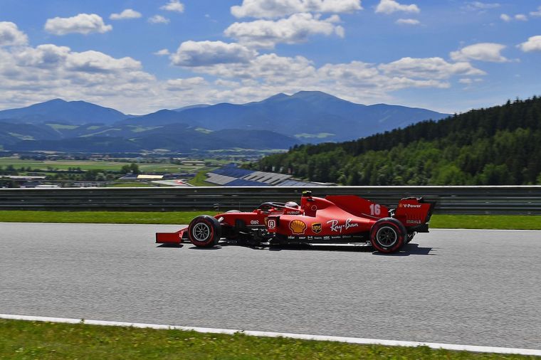 FOTO: La única oposición posible para los Mercedes, podría venir de Verstappen -Red Bull-