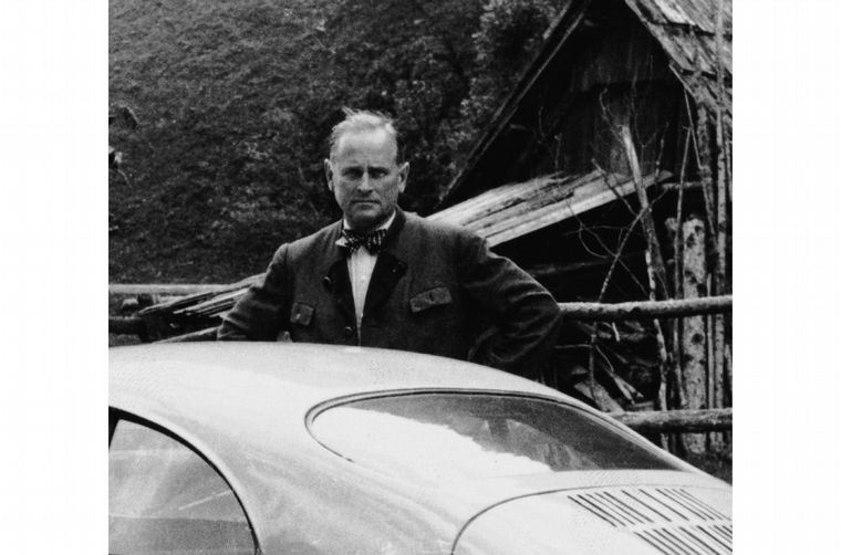 Anton Piech, el marido de Louise Porsche, murió un año más tarde que su suegro