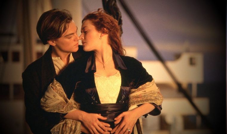 Jack y Rose, protagonistas de la historia de amor en la película Titanic.