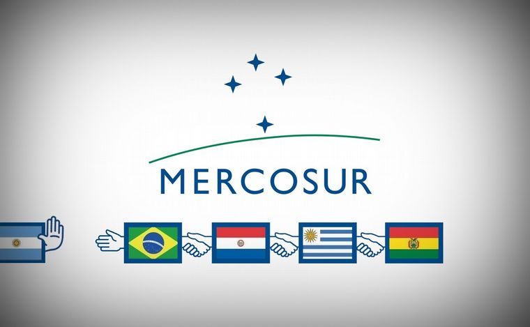 Argentina sola, fané y descangallada