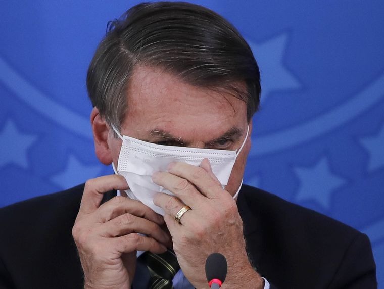 FOTO: Bolsonaro da positivo de coronavirus por segunda vez