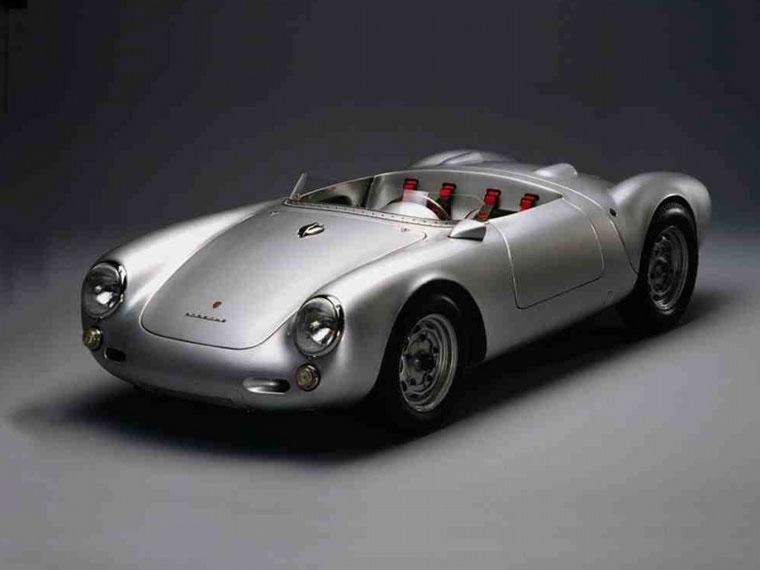 La replica del 550 de James Dean, el actor perdió la vida en un accidente