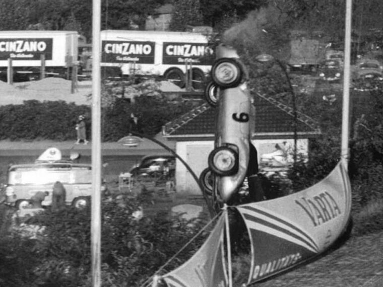 FOTO: Impresionante secuencia del accidente de Von Frankenberger en Avus, 1956