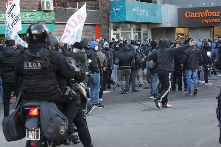 Secuencia de imágenes de los disturbios en la marcha de UTA
