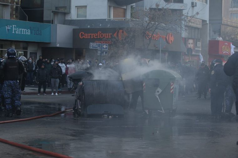 Secuencia de imágenes de los disturbios en la marcha de UTA