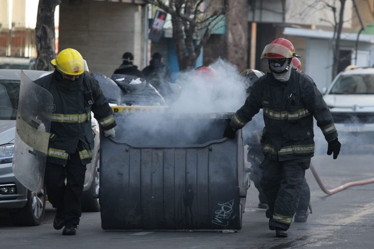 Secuencia de imágenes de los disturbios en la marcha de UTA