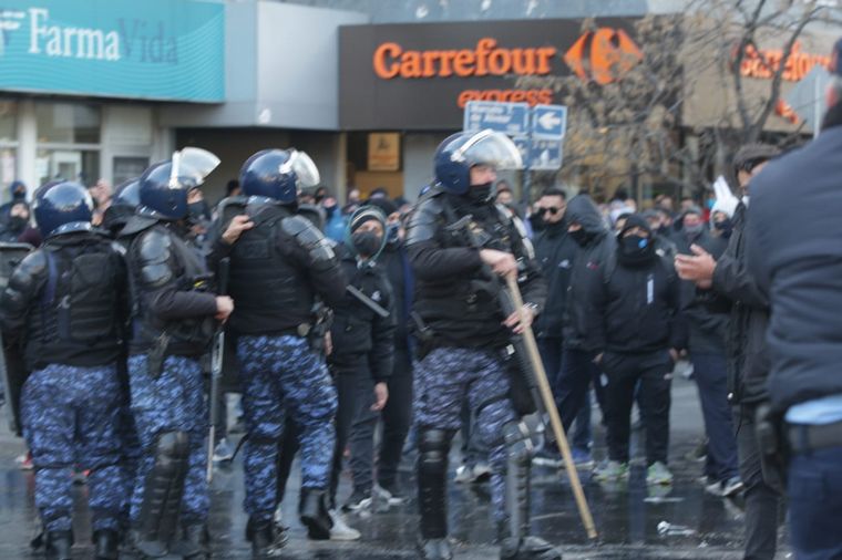 Secuencia de imágenes de los disturbios en la marcha de UTA