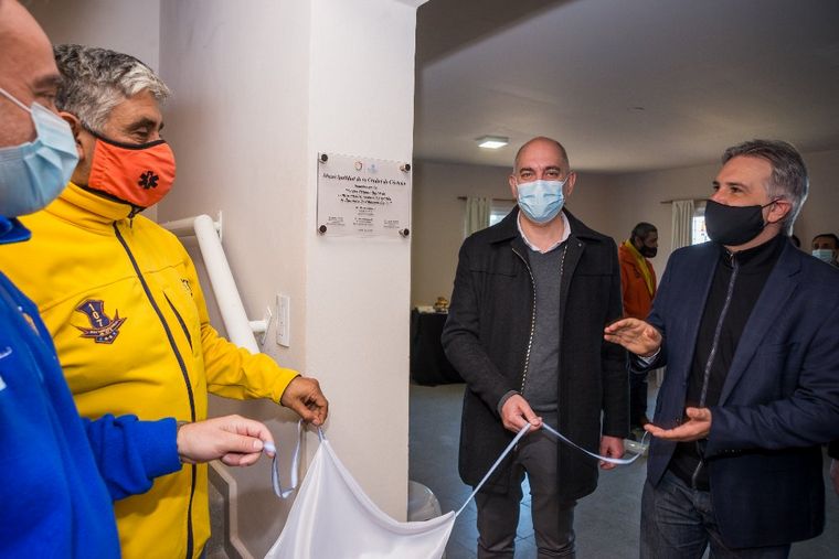 Llaryora inauguró nueva oficina del Servicio de Emergencias Médicas 107.