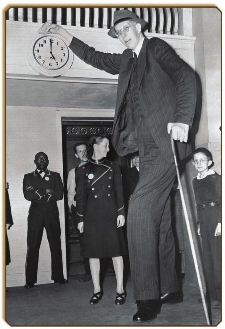 Robert Wadlow,hombre más alto del mundo,récord,