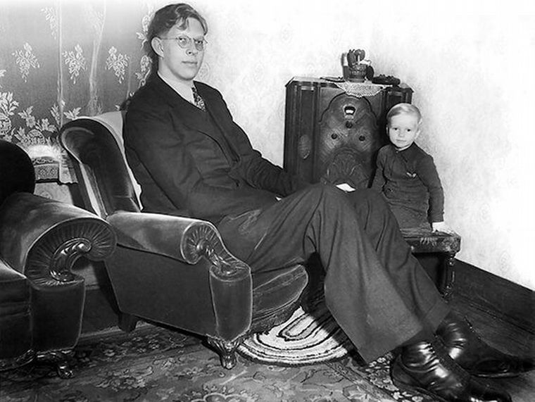 Robert Wadlow,hombre más alto del mundo,récord,
