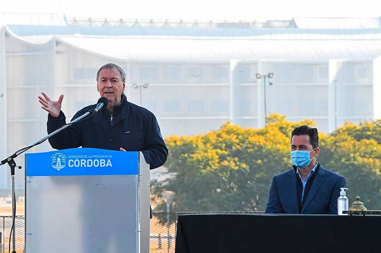 Schiaretti entregó equipamento a la Policía