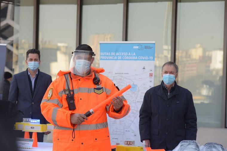 Schiaretti entregó equipamento a la Policía