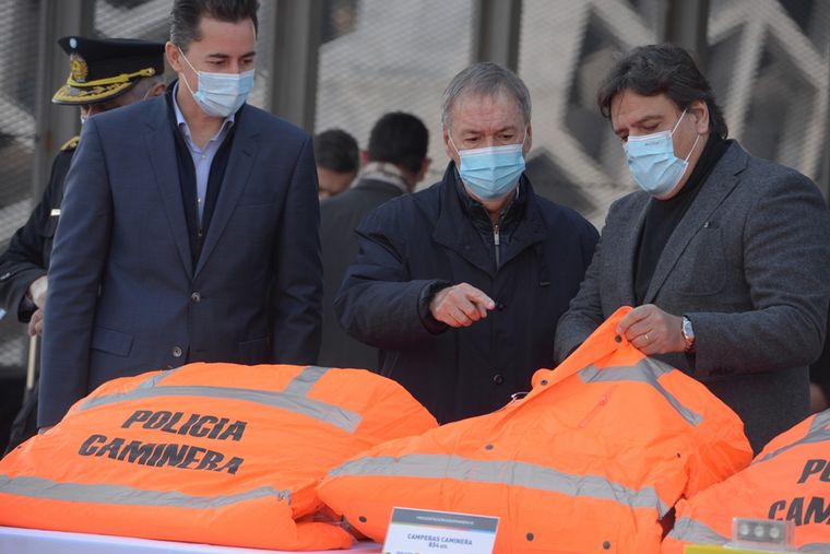 Schiaretti entregó equipamento a la Policía