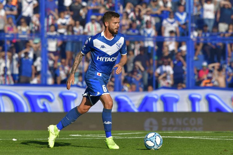 Gago seguirá en Vélez hasta fines del año próximo.