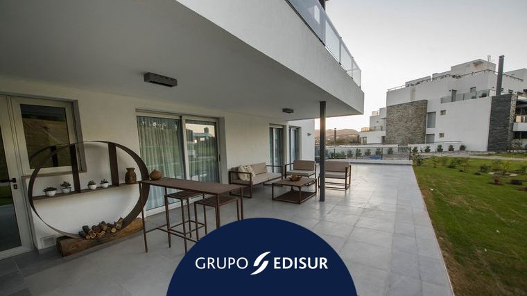 Frente a las sierras: paseo virtual por Casonas del Golf