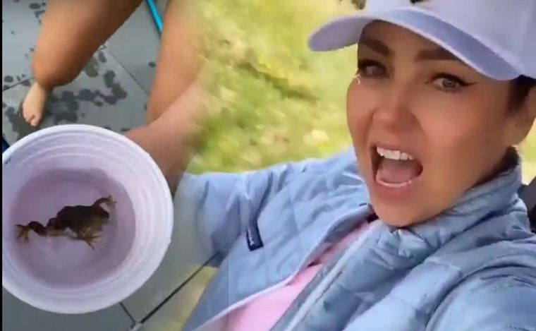 Thalía sufre de fobia a los anfibios, incluidas las ranas.