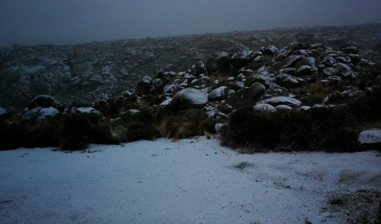 FOTO: Las Altas Cumbres amanecieron nevadas 