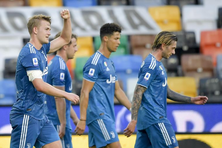 Juventus no pudo gritar campeón ante Udinese, pero sigue cerca de la consagración.