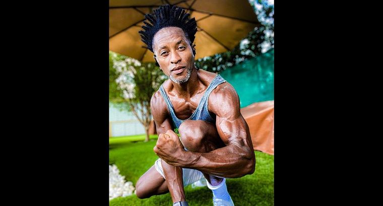 A sus 46 años, Zé Roberto luce su físico en Instagram.