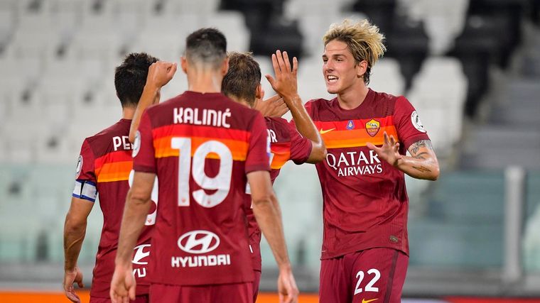 Roma se impuso por 3-1 al ya campeón Juventus.