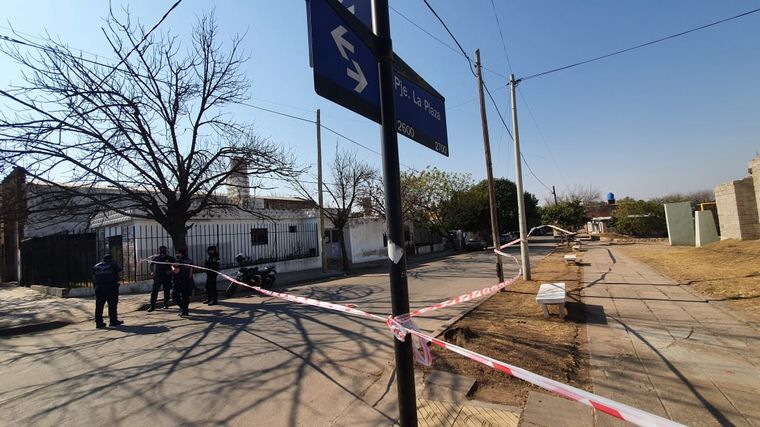 Cordones sanitarios en Altos de General Paz.