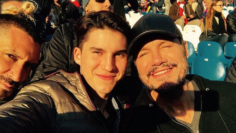 Francisco Tinelli publicó una foto junto a su novia que llamó la atención.