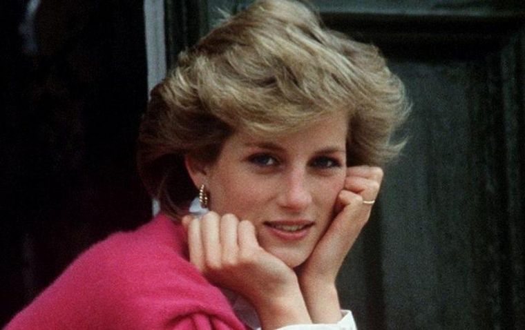 Lady Di murió el 31 de agosto en 1997 en un accidente en París.
