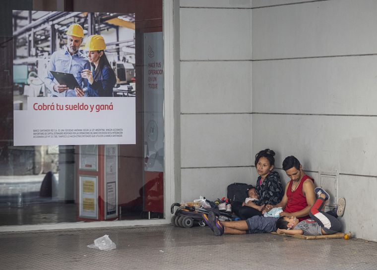 En diciembre de 2020 la pobreza infantil llegará al 62,3% en Argentina.