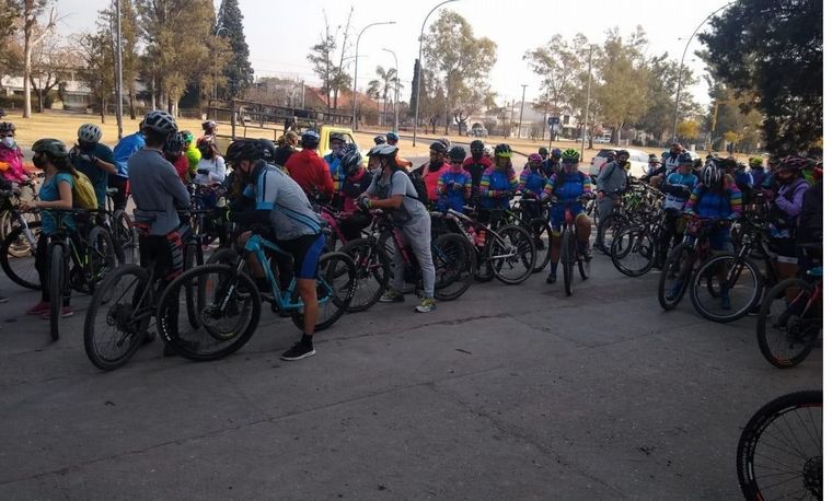 Fueron a protestar a la sede del Centro Operativo de Emergencia