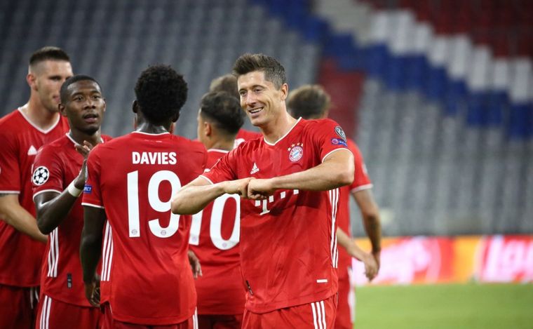 Bayern Munich goleó al Chelsea y jugará con el Barcelona.