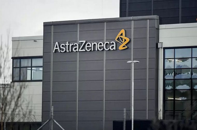 AstraZeneca es el laboratorio sueco-inglés que coproducirá la vacuna en el país.