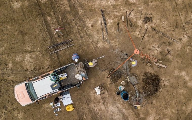 Realizan perforaciones en la laguna Setúbal de Santa Fe.