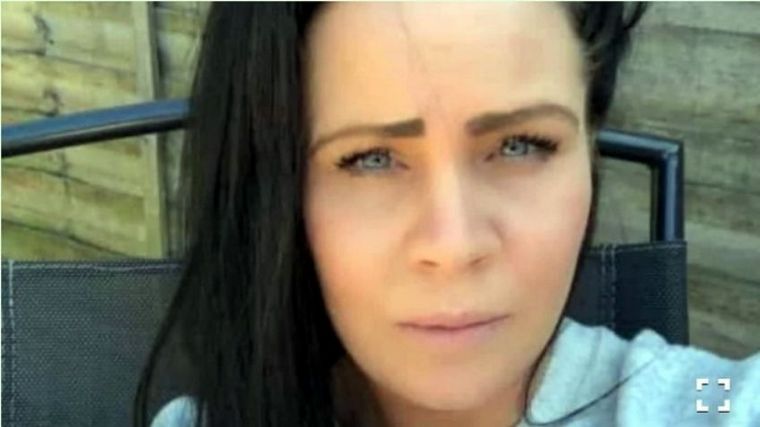 Británica murió al inhalar el gas que liberaron dos productos de limpieza.